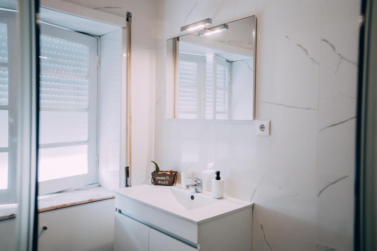 Green Coast Surf House Espinho  Ngoại thất bức ảnh